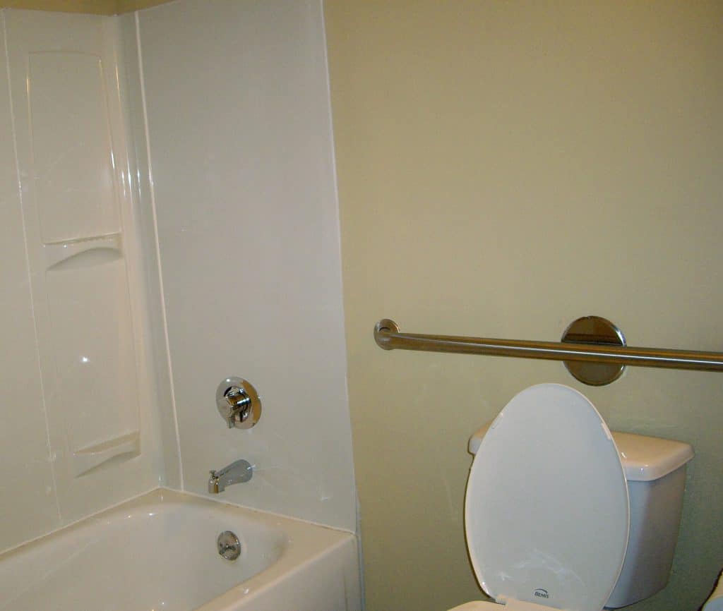 Chutes chez les seniors : comment sécuriser son domicile