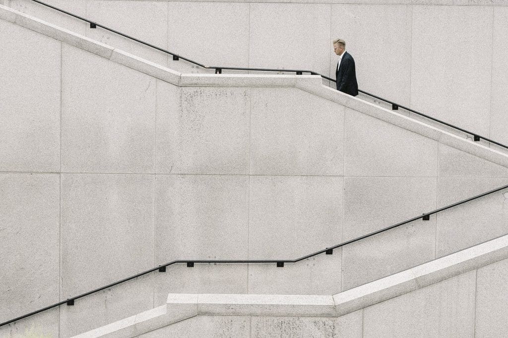 Prendre les escaliers au bureau : un réflexe simple mais efficace